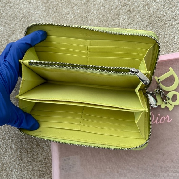 DIOR AUTHENTIC ZIPPER VINTAGE WALLET WITH POUCH - Picture 3 of 9